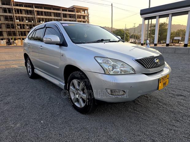 Toyota Harrier 2005 Silver