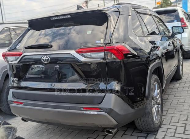 Toyota RAV4 2020 Black