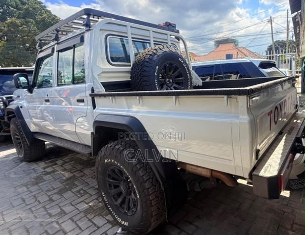 Toyota Land Cruiser 2025 White