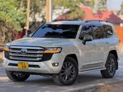 Toyota Land Cruiser 2023 White for sale
