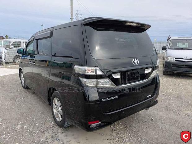Toyota Vellfire 2009 Black
