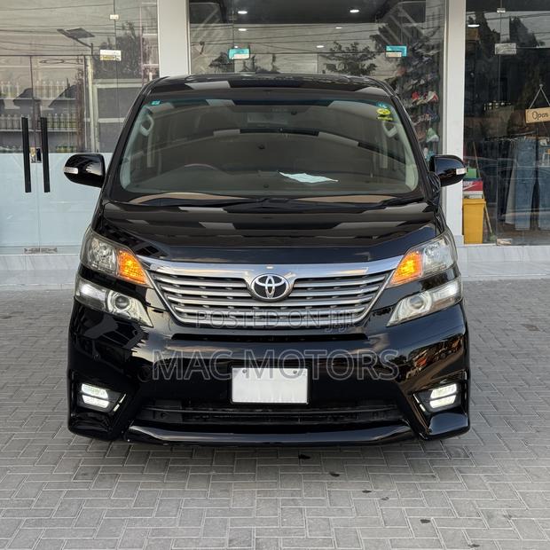 Toyota Vellfire 2010 Black