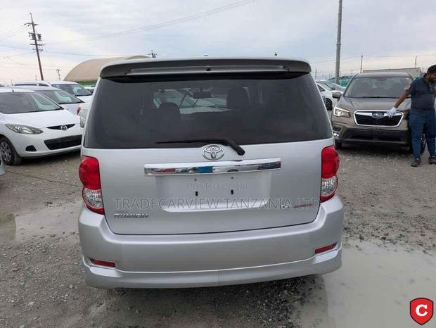 Toyota Corolla Rumion 2008 Silver