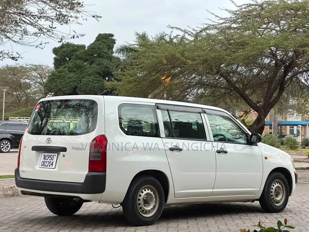 Toyota Probox 2010 White