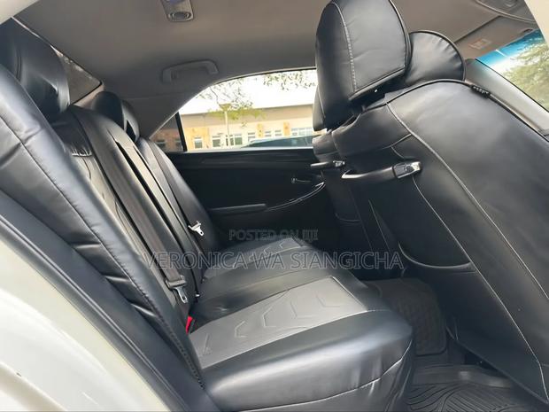 Toyota Crown 2004 White