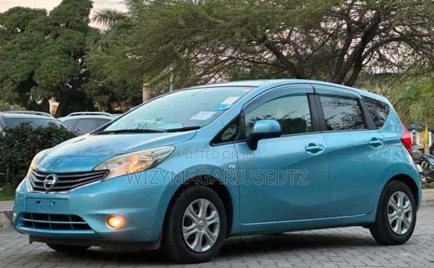 Nissan Note 2012 Blue