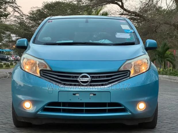 Nissan Note 2012 Blue