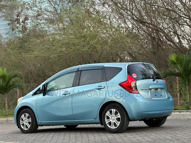 Nissan Note 2012 Blue
