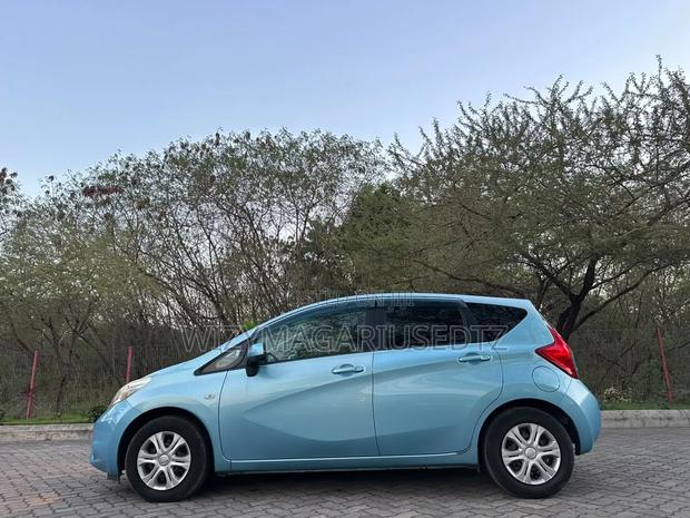 Nissan Note 2012 Blue