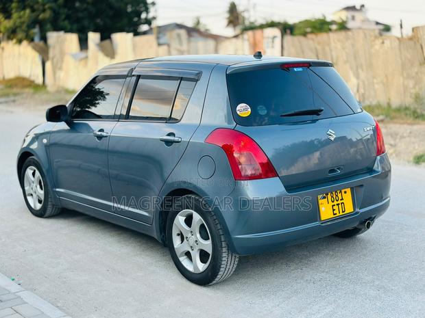 Suzuki Swift 2009 Blue