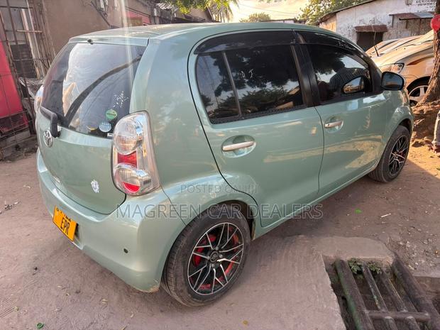 Toyota Passo 2013 Blue
