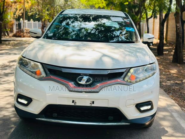 Nissan X-Trail 2017 White