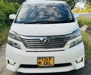 Toyota Vellfire 2011 White for sale