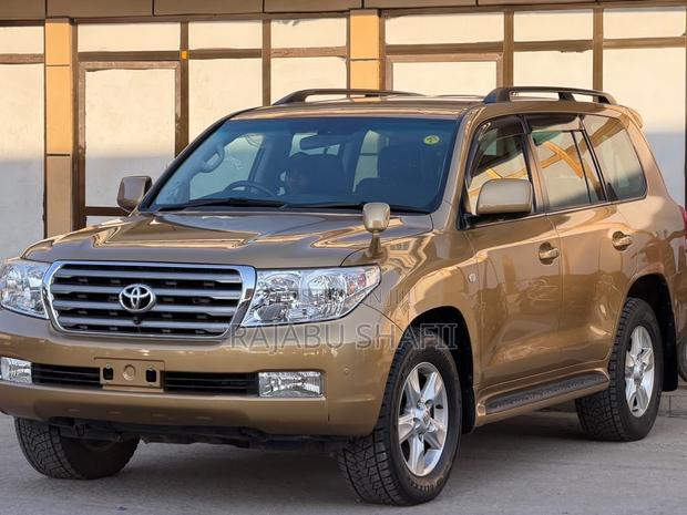 Toyota Land Cruiser 4.6 V8 ZX 2009 Gold