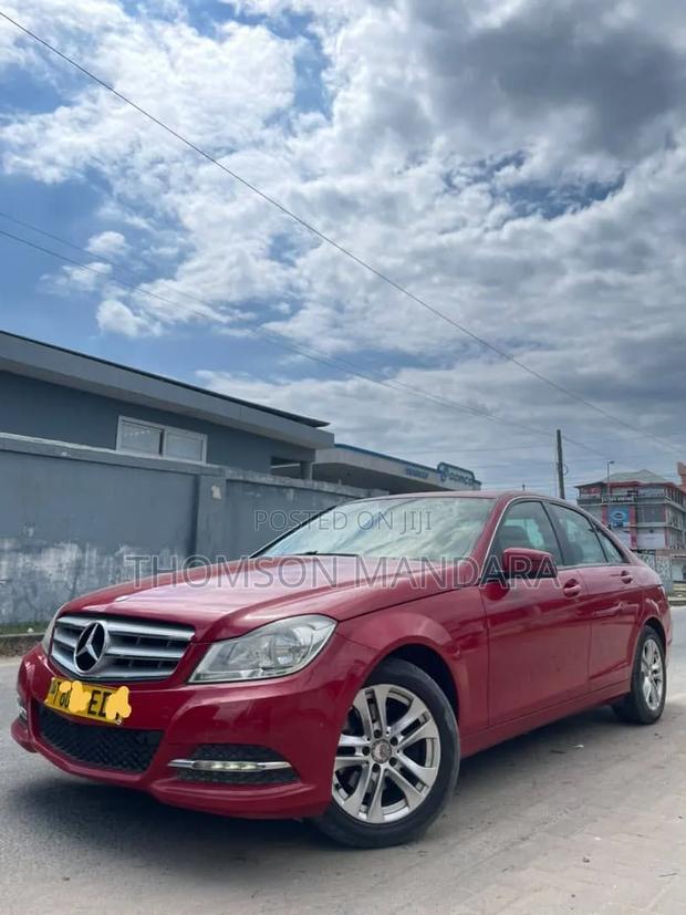 Mercedes-Benz C-Class 2013 Red