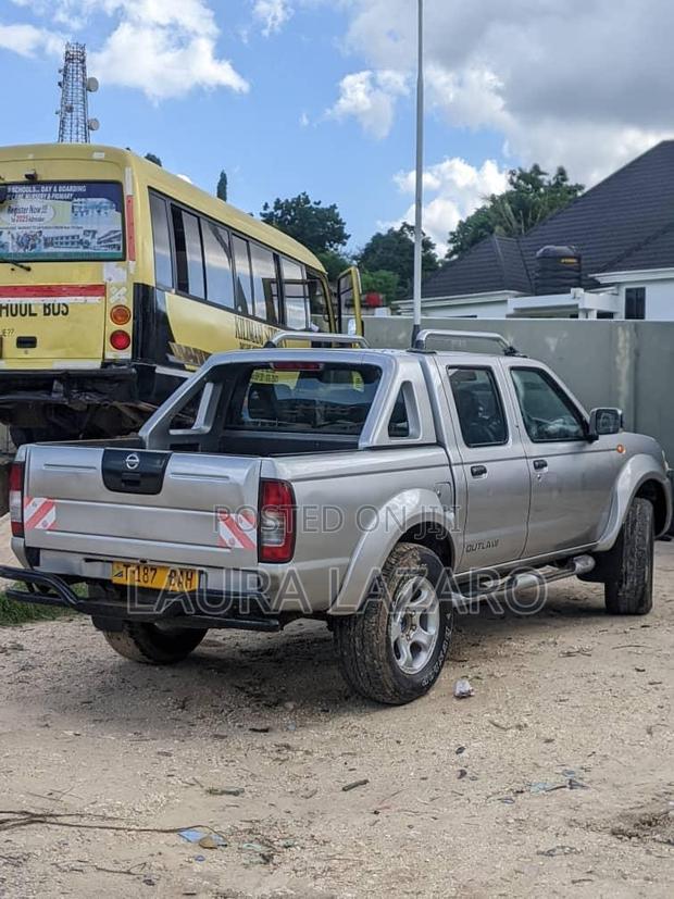 Nissan Patrol 2005 Silver