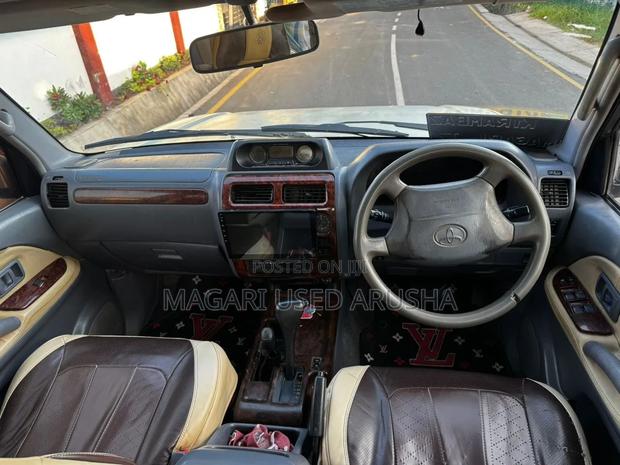 Toyota Land Cruiser Prado 2002 Silver