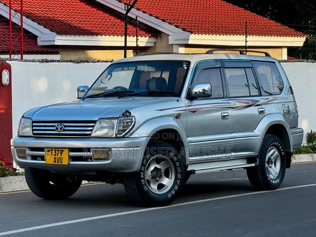 Toyota Land Cruiser Prado 2002 Silver
