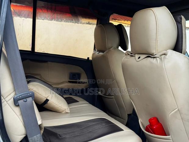 Toyota Land Cruiser Prado 2002 Silver