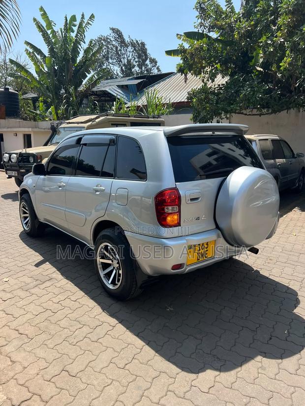 Toyota RAV4 2005 Silver
