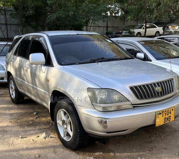 Toyota Harrier 2002 Silver