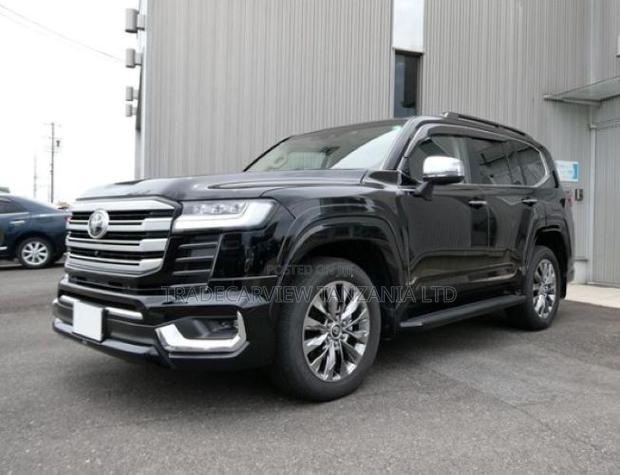 New Toyota Land Cruiser 2024 Black