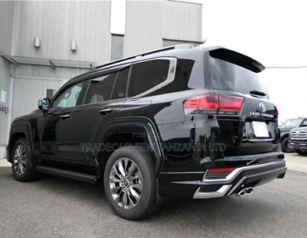 New Toyota Land Cruiser 2024 Black