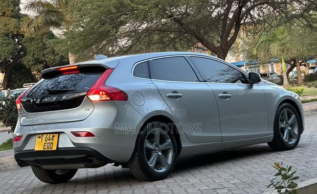 Volvo V40 2013 Silver