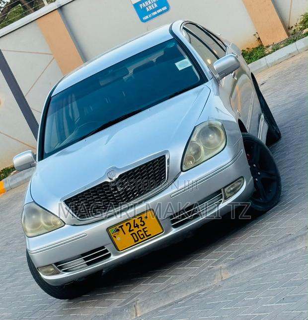 Toyota Brevis 2004 Silver