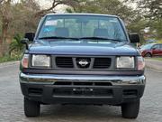 Nissan Pick-Up 2001 Gray for sale