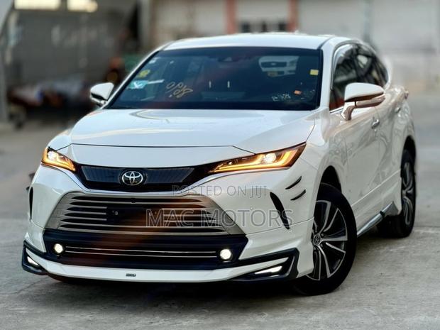 Toyota Harrier 2.0 2021 White
