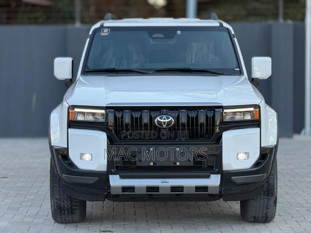 Toyota Land Cruiser Prado 2.8 2025 White