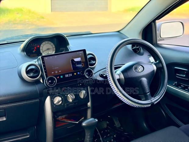 Toyota IST 2005 Gold