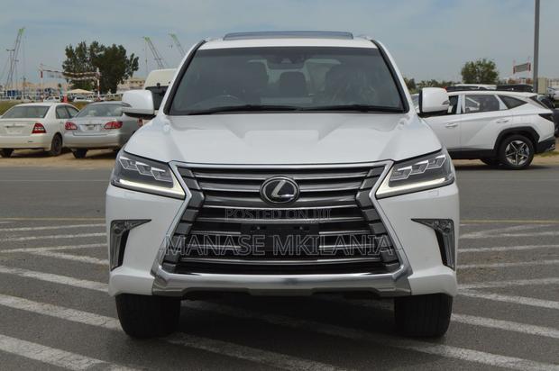 Lexus LX 570 (5 seats) AWD 2019 White