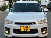 Mitsubishi Outlander 2012 White for sale