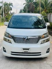 Toyota Vellfire 2009 White for sale