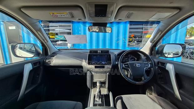 Toyota Land Cruiser Prado 2.7 2019 Pearl