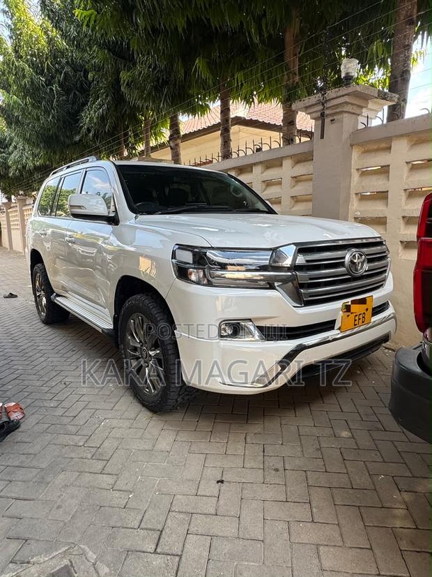 Toyota Land Cruiser 2015 Pearl