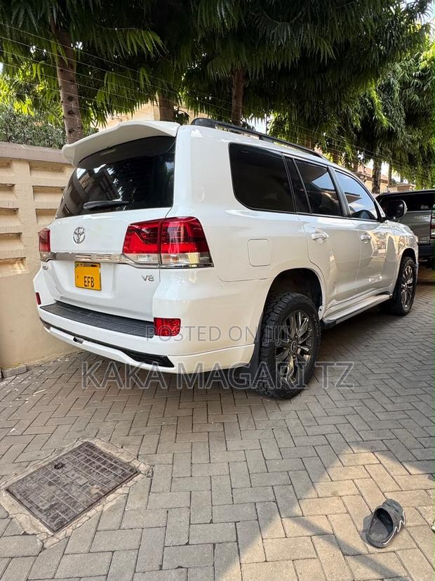 Toyota Land Cruiser 2015 Pearl
