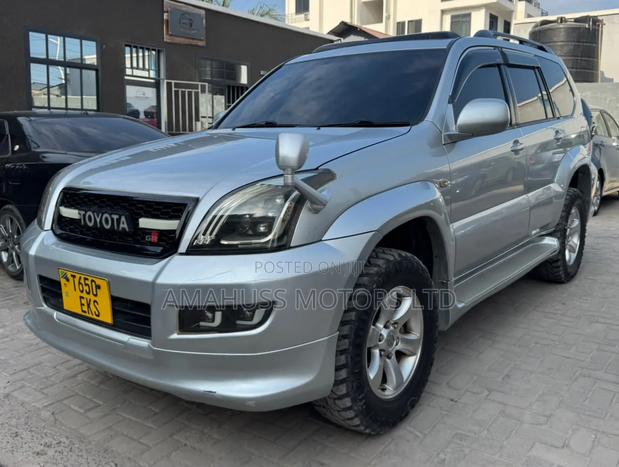 Toyota Land Cruiser Prado 2005 Silver