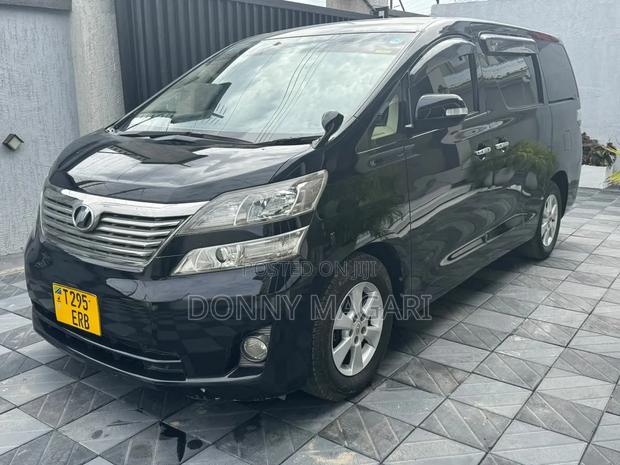 Toyota Vellfire 2011 Black