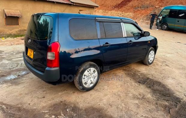 Toyota Probox 2006 Blue