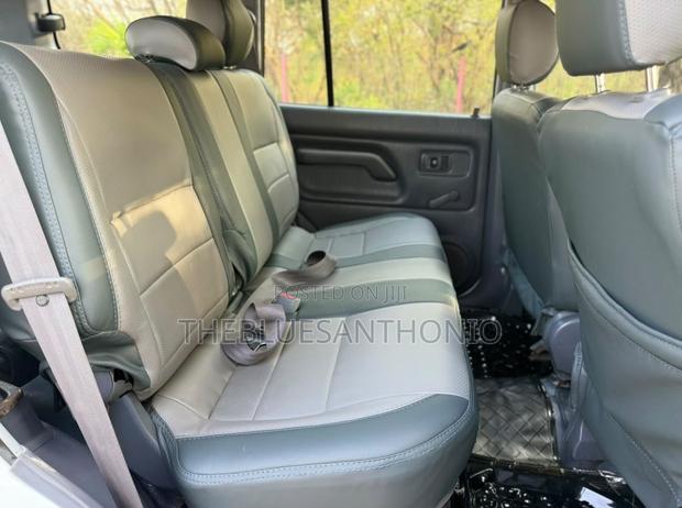 Toyota Land Cruiser Prado 2002 White