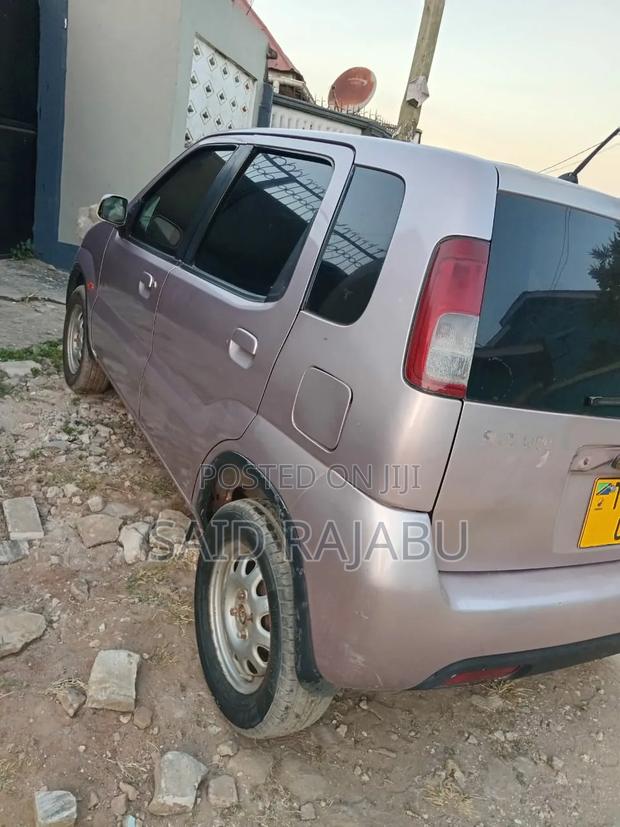 Suzuki Swift 2003 Gold