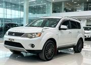 Mitsubishi Outlander 2009 White for sale