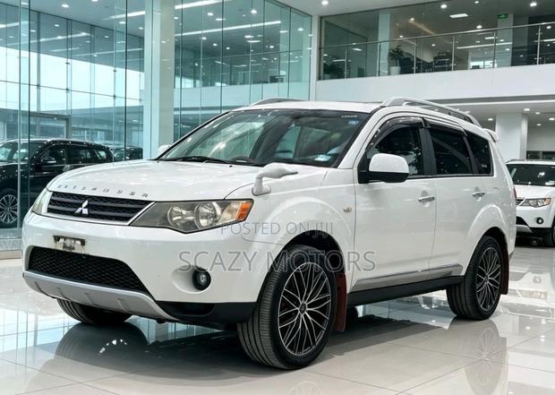 Mitsubishi Outlander 2009 White