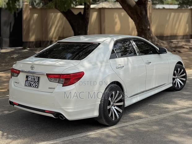 Toyota Mark X 2014 White