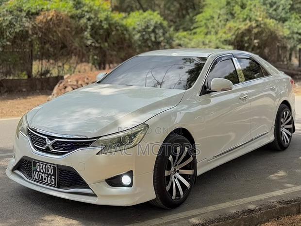 Toyota Mark X 2014 White