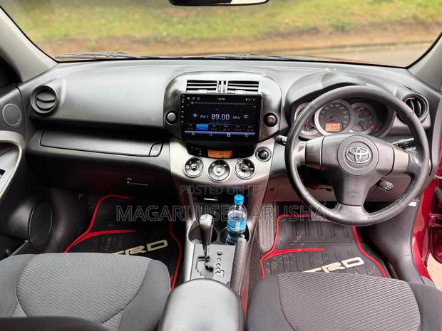 Toyota RAV4 2011 Red