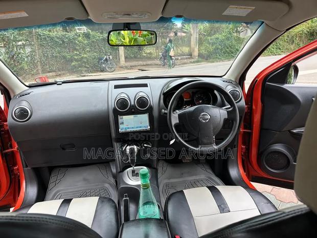 Nissan Dualis 2009 Orange